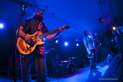 Bandet The Vegabonds stammer fra Alabama og blev dannet i 2009. . De beskriver sig selv, som en musikalsk blanding af Tom Petty and the Heartbreakers og the Almann Brothers Band. The Vegabonds spiller melodiøse og guitarorienterede sange.